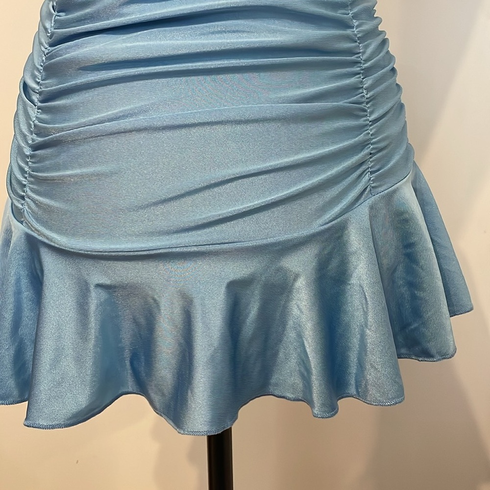 SHEIN Ruched Ruffle Hem Mini Skirt - Picture 3 of 3